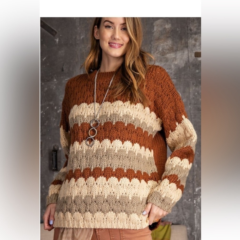 Easel chunk knit scalloped sweater boutique brand